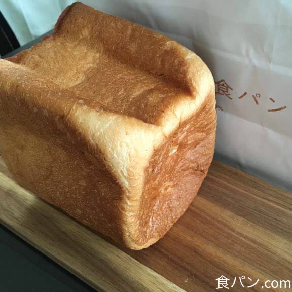 ねこねこ食パン ぷりんも登場!! カスタードの香りに見た目も可愛い